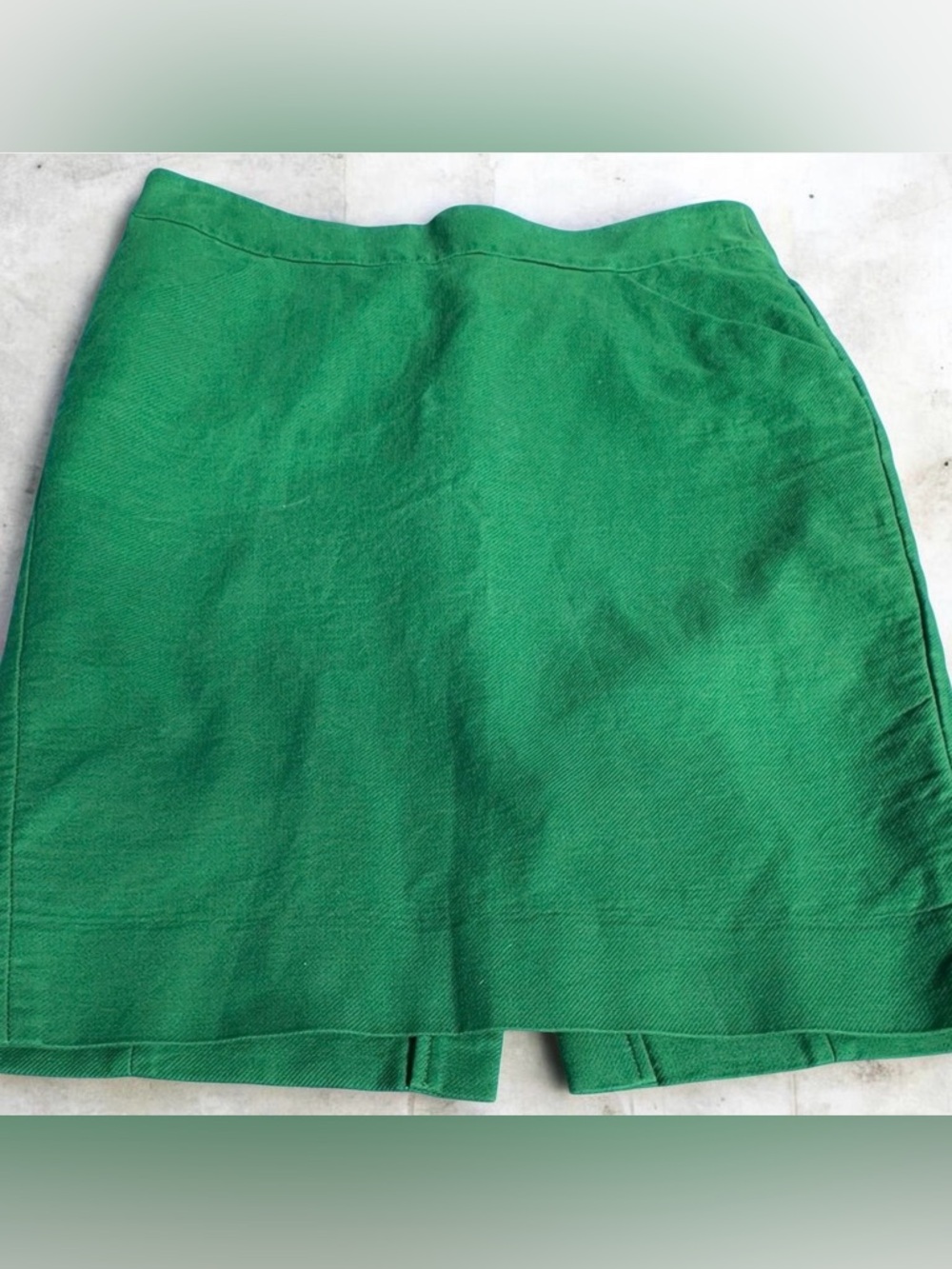 J. Crew Green A-Line Skirt. Size 4.